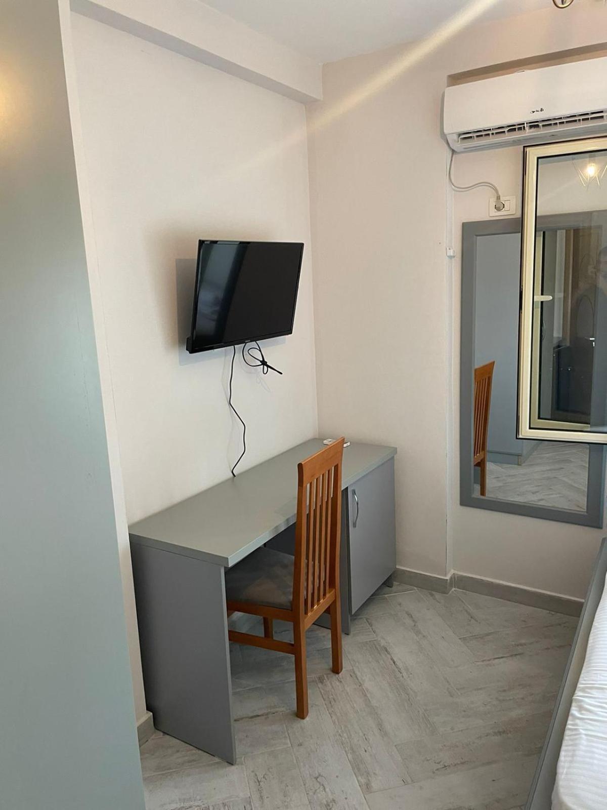 Aerial Hotel & Spa Vlorë Rom bilde