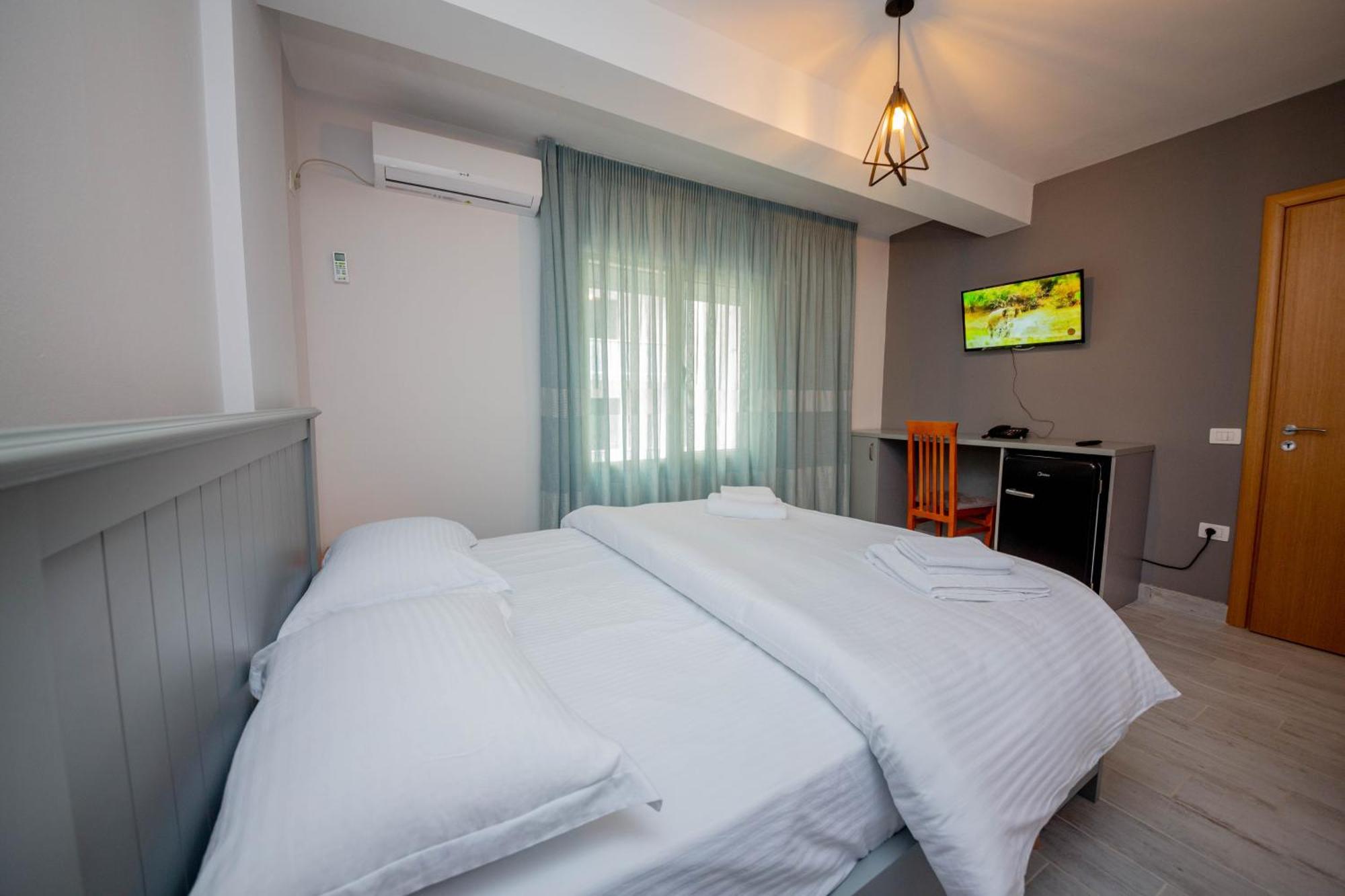 Aerial Hotel & Spa Vlorë Eksteriør bilde