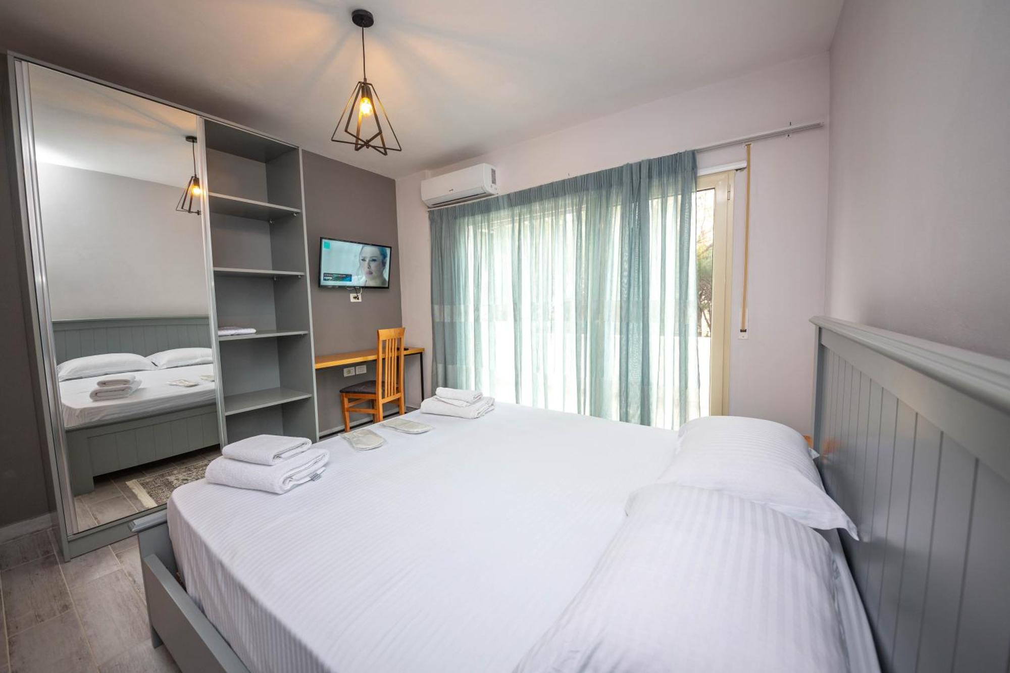 Aerial Hotel & Spa Vlorë Eksteriør bilde